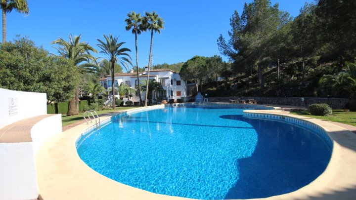 Mediterranes 3 Schlafzimmer Reihenmittelhaus in gepflegter Wohnanlage in Pedreguer mit eigenem Garten