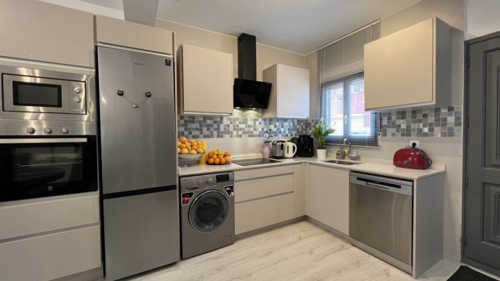 Mediterranes 3 Schlafzimmer Reihenmittelhaus in gepflegter Wohnanlage in Pedreguer mit eigenem Garten