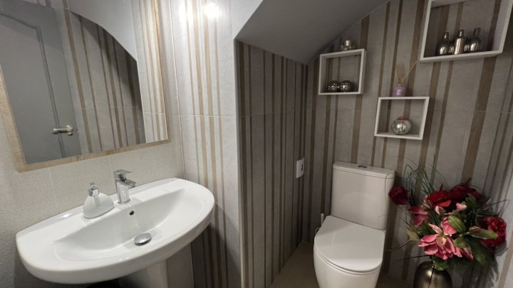 Mediterranes 3 Schlafzimmer Reihenmittelhaus in gepflegter Wohnanlage in Pedreguer mit eigenem Garten