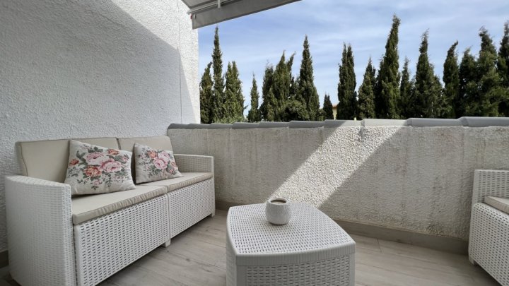 Mediterranes 3 Schlafzimmer Reihenmittelhaus in gepflegter Wohnanlage in Pedreguer mit eigenem Garten