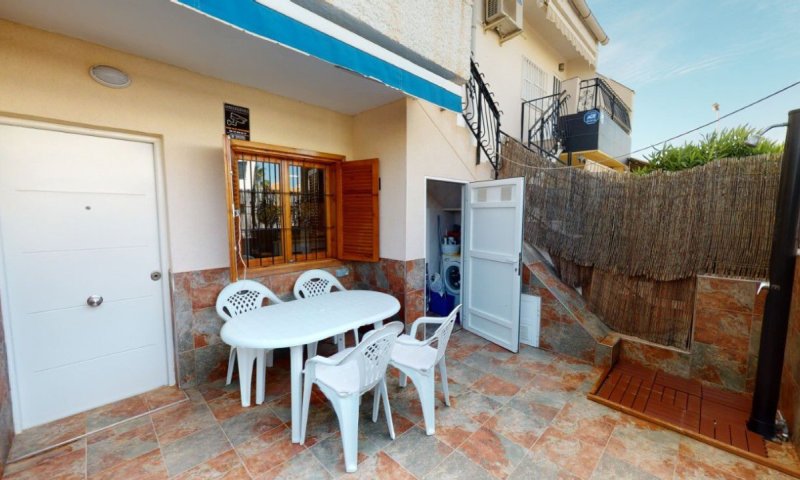 Renoviertes Erdgeschoß-Apartment in guter Lage