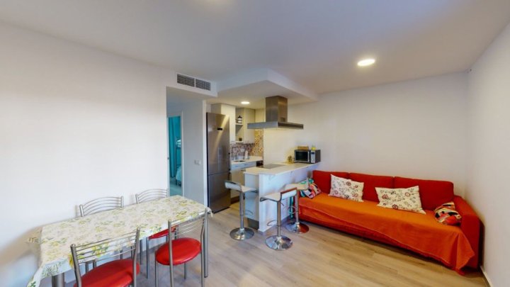 Renoviertes Erdgeschoß-Apartment in guter Lage
