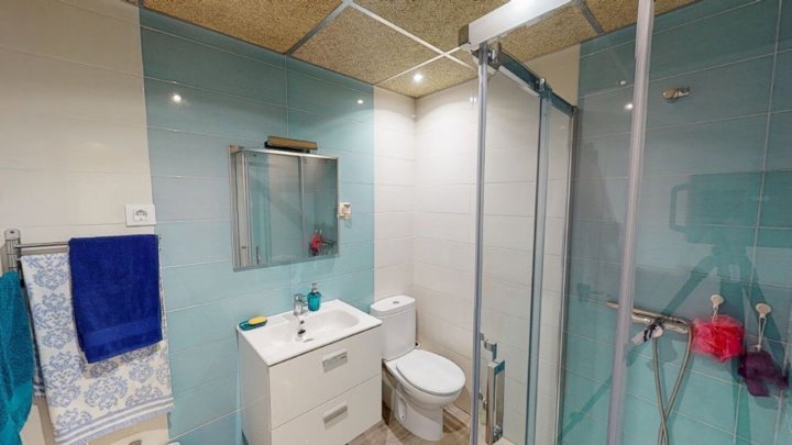 Renoviertes Erdgeschoß-Apartment in guter Lage
