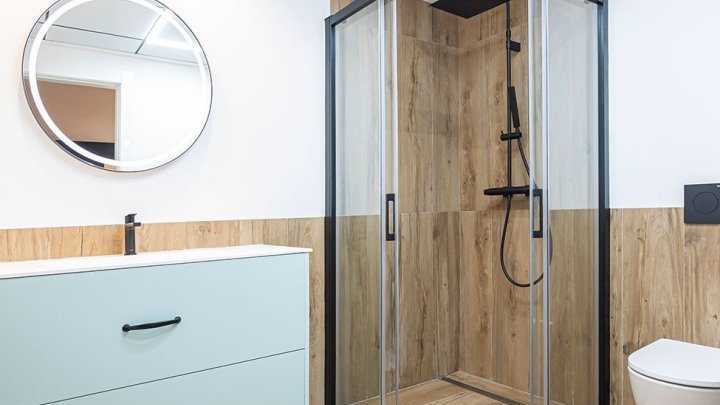 Eingeschossige Villen mit 3 Schlafzimmern, 3 Bädern, Gäste-WC, Vorinstallation Klimaanlage, Privatpool und 2 Kfz-Stellplätzen