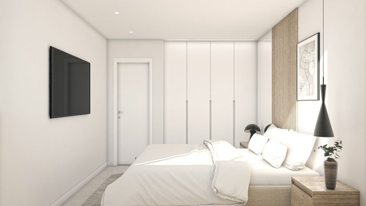 Villen mit 3 Schlafzimmern, 2 Bädern, Dachterrasse, Vorinstallation Klimaanlage, Fußbodenheizung in Bädern und Privatpool in einer Golfanlage