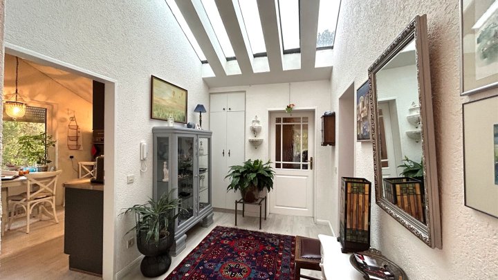 Großzügige, helle Eigentumwohnung mit Balkon und Blick auf N-O-K! OTTO STÖBEN GmbH
