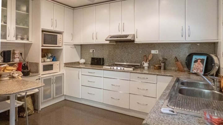Attraktive Ebenerdige Villa mit 268 m² Wohnfläche auf 800 m² Grundstück 
