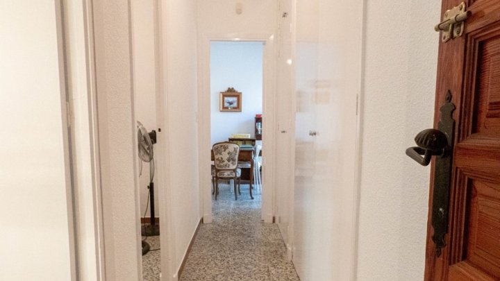 Attraktive Ebenerdige Villa mit 268 m² Wohnfläche auf 800 m² Grundstück 