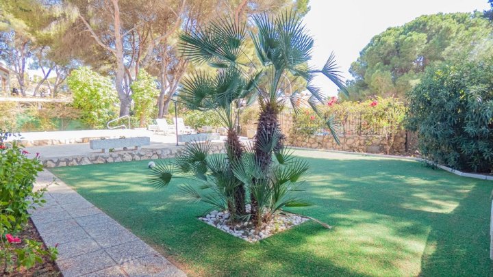 Attraktive Ebenerdige Villa mit 268 m² Wohnfläche auf 800 m² Grundstück 