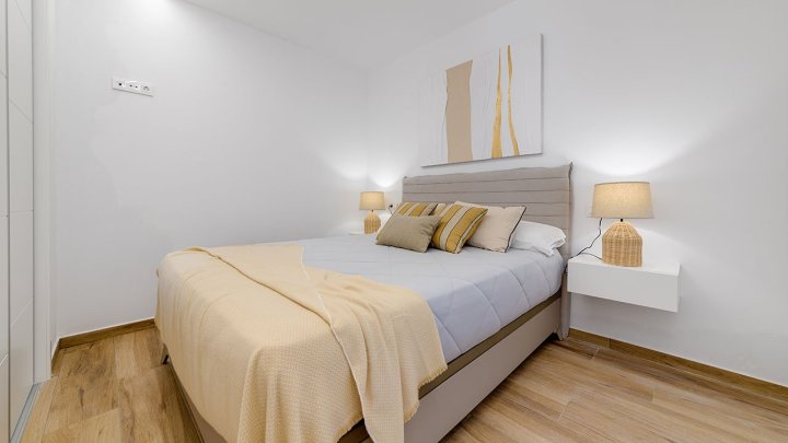 Komfortable Penthouse-Wohnungen mit 3 Schlafzimmern, 2 Bädern, Tiefgaragenstellplatz und Gemeinschaftspool Nähe Roda Golf & Beach Resort