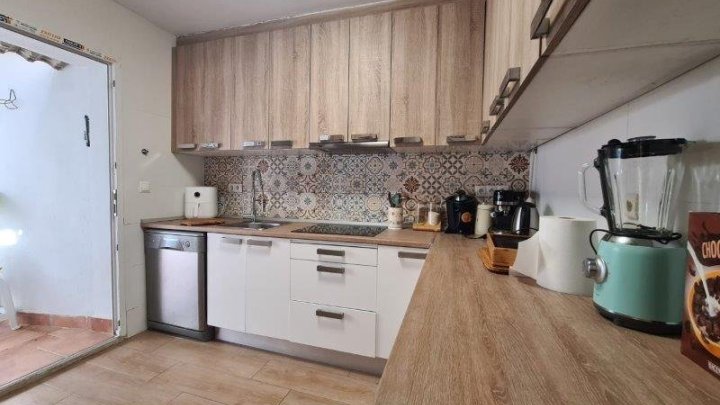 Reihenhaus in der prestigeträchtigen Gegend von Rosaleda-los Frutales, nur 550 Meter vom Meer entfernt