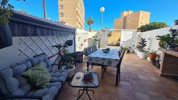 Reihenhaus in der prestigeträchtigen Gegend von Rosaleda-los Frutales, nur 550 Meter vom Meer entfernt