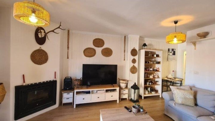 Reihenhaus in der prestigeträchtigen Gegend von Rosaleda-los Frutales, nur 550 Meter vom Meer entfernt