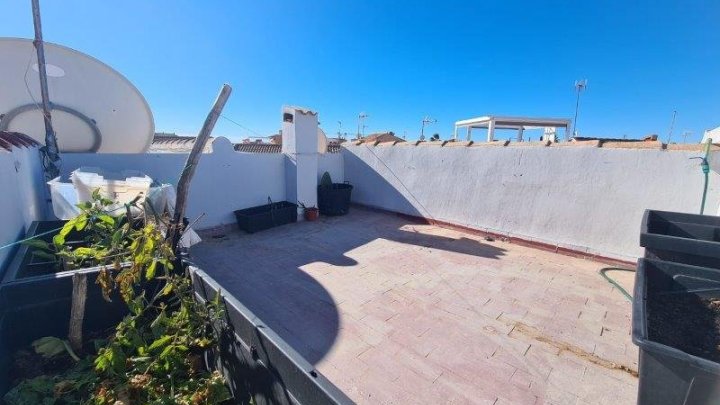 Reihenhaus in der prestigeträchtigen Gegend von Rosaleda-los Frutales, nur 550 Meter vom Meer entfernt