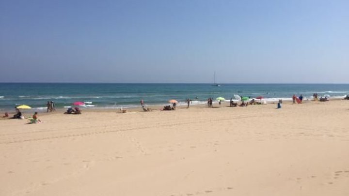 Strandvilla mit Pool, 2 Wohnungen und direktem Zugang zum Dünenstrand von Oliva