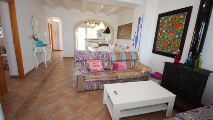 Strandvilla mit Pool, 2 Wohnungen und direktem Zugang zum Dünenstrand von Oliva