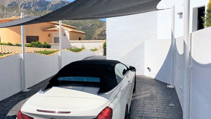 Exquisites Haus mit Pool, Meerblick und Aufzug