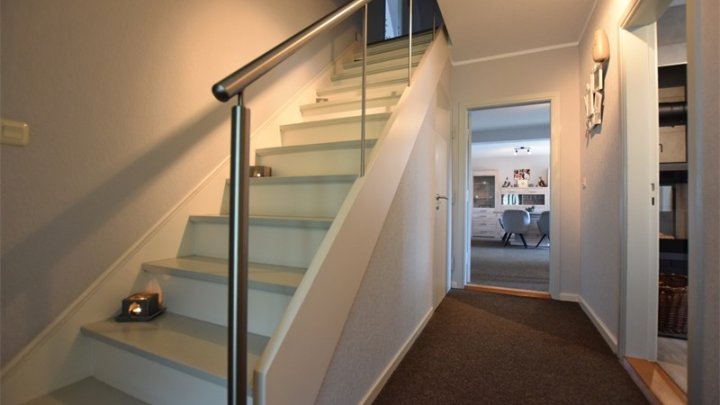 Platz für fast alles! Einfamilienhaus in Hattstedt (Nähe Husum) - OTTO STÖBEN GmbH.