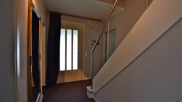 Platz für fast alles! Einfamilienhaus in Hattstedt (Nähe Husum) - OTTO STÖBEN GmbH.