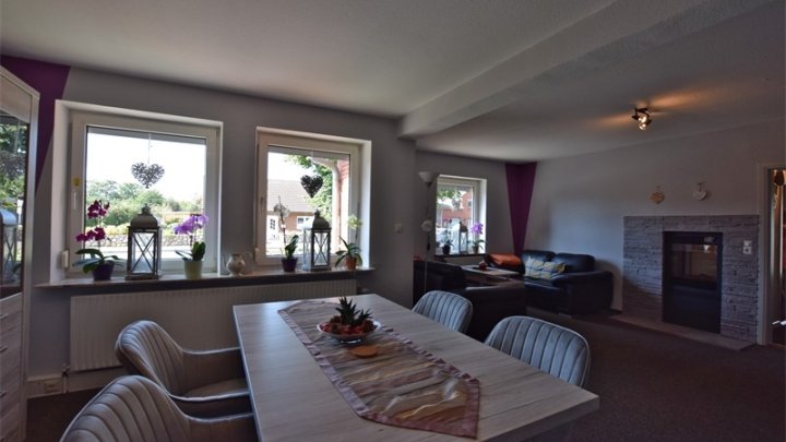 Platz für fast alles! Einfamilienhaus in Hattstedt (Nähe Husum) - OTTO STÖBEN GmbH.