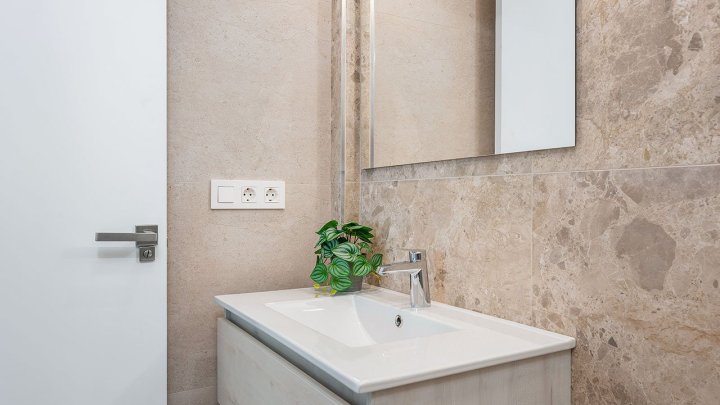 Wunderschöne eingeschossige Villen mit 3 Schlafzimmern, 2 Bädern, Dachterrasse, Privatpool und Kfz-Stellplatz