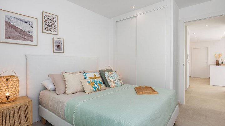 Wunderschöne eingeschossige Villen mit 3 Schlafzimmern, 2 Bädern, Dachterrasse, Privatpool und Kfz-Stellplatz