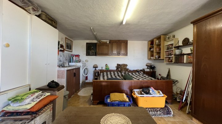 Renovierungsbedürftige Villa mit riesigem Grundstück, 2 Garagen und herrlicher Aussicht in La Sella