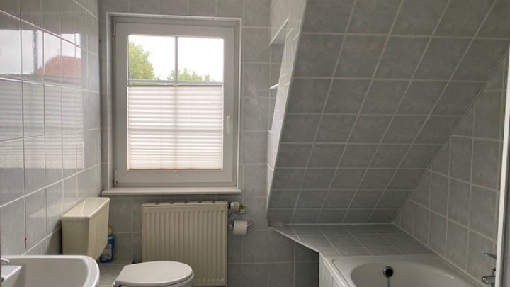 4 Zimmer Wohnung im Dachgeschoss! Stellplatz inklusive ! Brunsbüttel! Otto Stöben GmbH