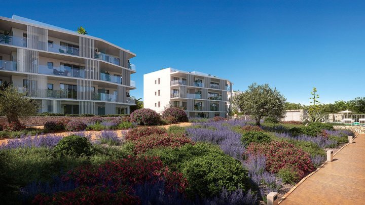 Appartements mit 2 Schlafzimmern, 2 Bädern, Klimaanlage, Gemeinschaftspool, Kfz-Stellplatz und Ausblick auf den nahegelegenen Jachthafen