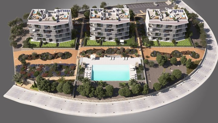 Appartements mit 2 Schlafzimmern, 2 Bädern, Klimaanlage, Gemeinschaftspool, Kfz-Stellplatz und Ausblick auf den nahegelegenen Jachthafen