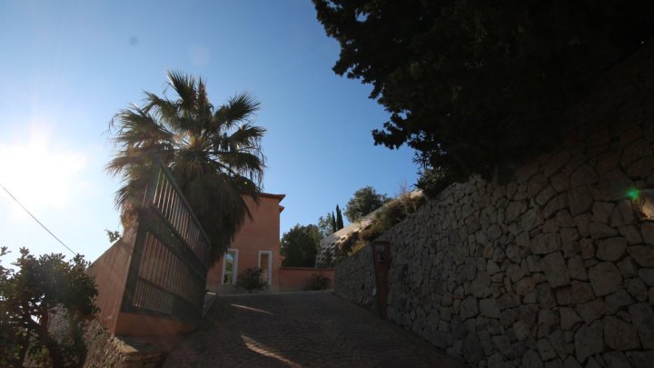 Schöne und sehr geräumige Villa, mit weitem Blick auf Calpe und den berühmten Ifach-Felsen