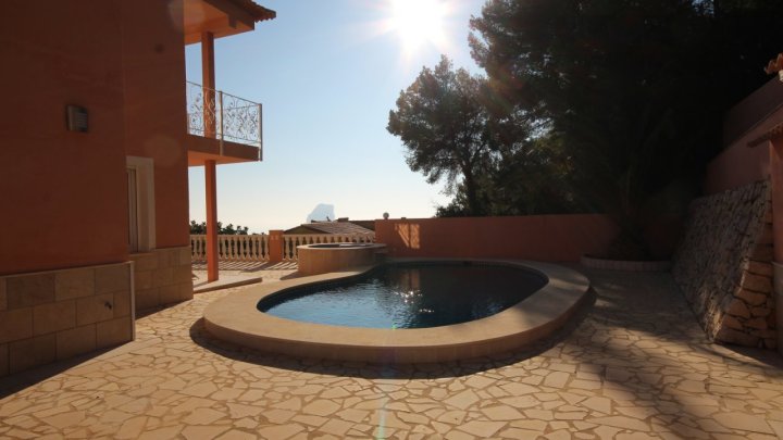 Schöne und sehr geräumige Villa, mit weitem Blick auf Calpe und den berühmten Ifach-Felsen
