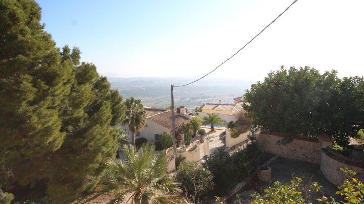 Schöne und sehr geräumige Villa, mit weitem Blick auf Calpe und den berühmten Ifach-Felsen