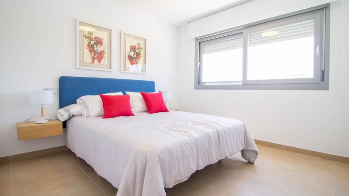 Attraktive und komfortable 3-Zimmer-Obergeschoss-Wohnungen mit Gemeinschaftspool in Golfanlage