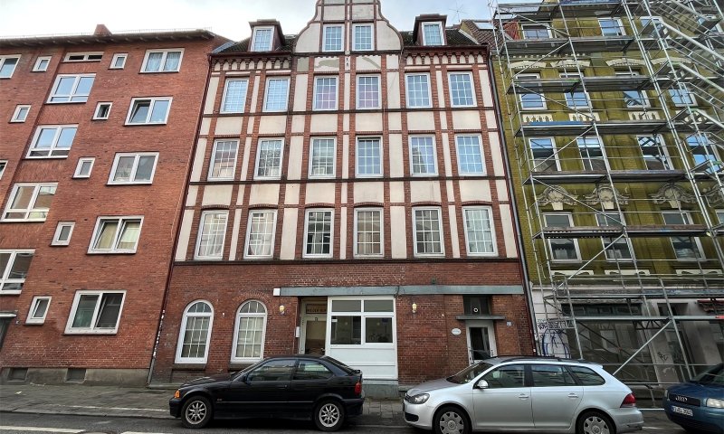 Mehrfamilienhaus mit Gewerbeeinheit in Kiel-Gaarden! OTTO STÖBEN GmbH