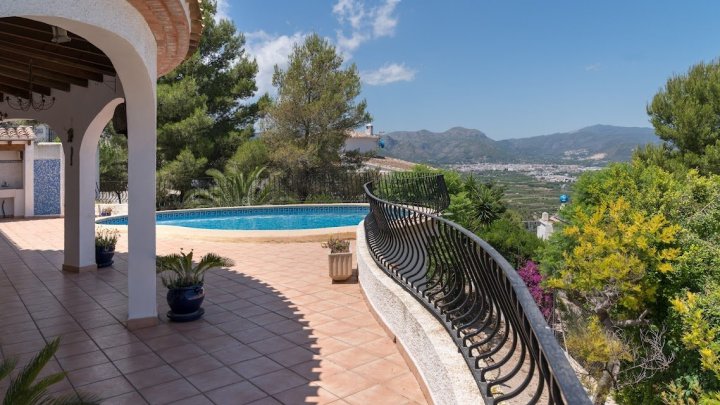 Wunderschöne, ebenerdige Villa am Monte Pego mit Meerblick und BBQ etc.