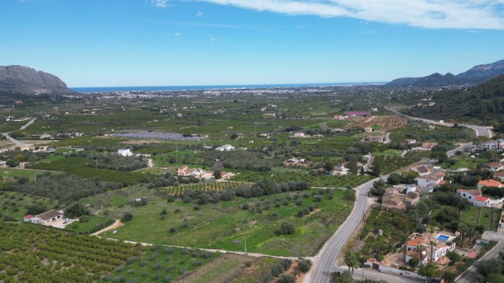 Charmante 4 Schlafzimmer Villa mit Meerblick, Whirlpool, Garage und viel Privatsphäre
