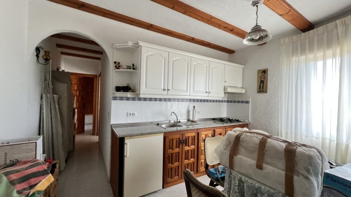 Charmante 4 Schlafzimmer Villa mit Meerblick, Whirlpool, Garage und viel Privatsphäre