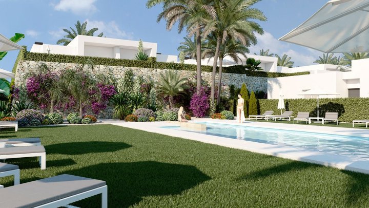 Elegante Erdgeschoss-Wohnungen mit 2 Schlafzimmern, 2 Bädern, Klimaanlage und Gemeinschaftspool in einer wunderschönen Golfanlage
