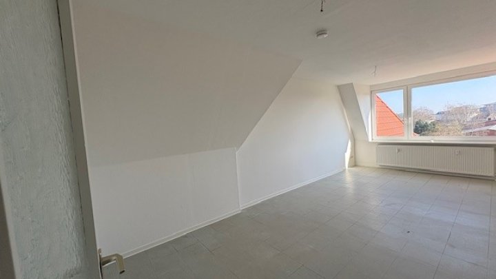 NUR MIT WBS! 2,5 Zimmer Wohnung DG in beliebter Lage in Brunsbüttel Otto Stöben GmbH