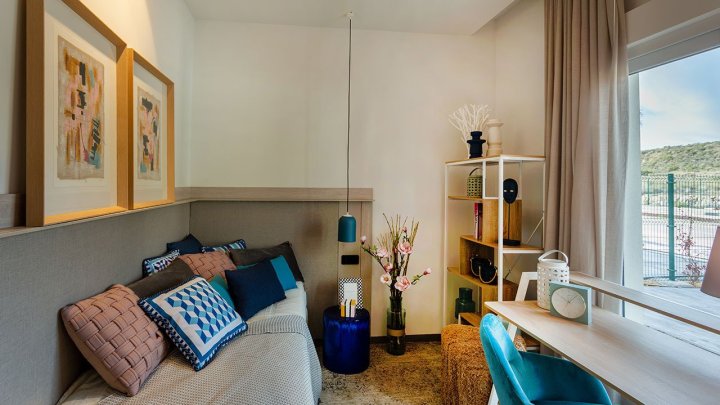 Doppelhaushälften mit 3 Schlafzimmern, 2 Bädern, Dachterrasse, Keller, Klimaanlage und Privatpool in der wunderschönen Golfanlage La Finca Resort