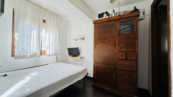 Reihenhaus mit 5 Schlafzimmern und 3 Bädern nur 300 m vom Strand