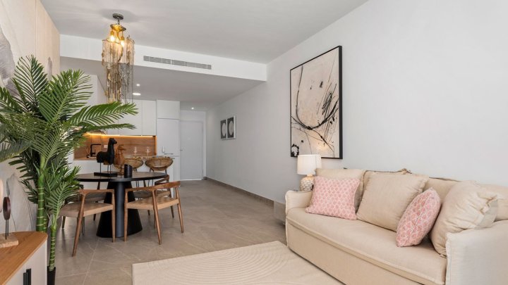 Penthouse-Wohnungen mit 3 Schlafzimmern, 2 Bädern, Dachterrasse, WC, Privatpool und Einbauküchen mit Elektrogeräten
