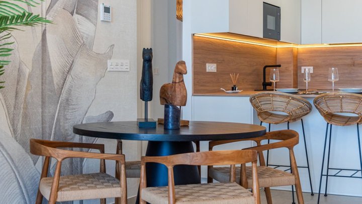 Penthouse-Wohnungen mit 3 Schlafzimmern, 2 Bädern, Dachterrasse, WC, Privatpool und Einbauküchen mit Elektrogeräten
