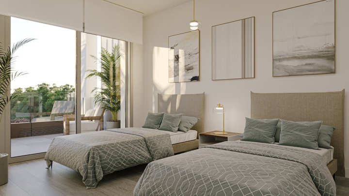 Appartements mit 2 Schlafzimmern, 2 Bädern, Fußbodenheizung in Bädern, Klimaanlage und Gemeinschaftspool nur 300 m vom Strand