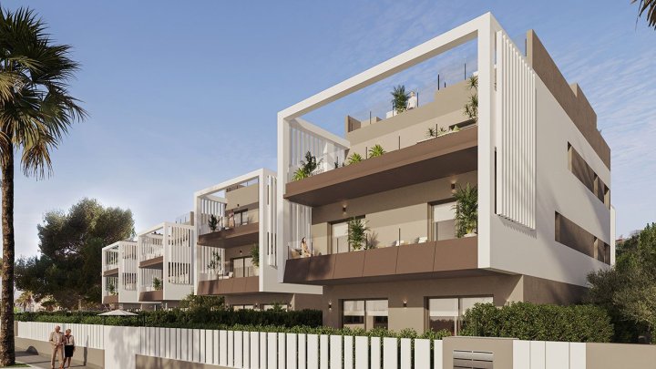 Penthouse-Wohnungen mit 3 Schlafzimmern, Dachterrasse, Fußbodenheizung in Bädern, Klimaanlage und Gemeinschaftspool nur 300 m vom Strand