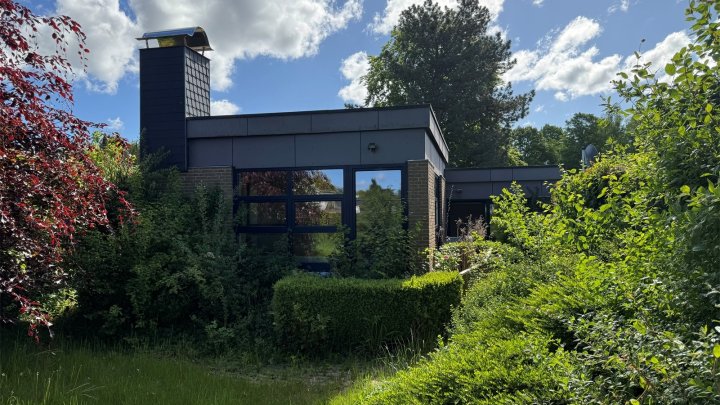 Einfamilienhaus-Bungalow mit Charme und Potential in Suchsdorf zu verkaufen - OTTO STÖBEN GmbH