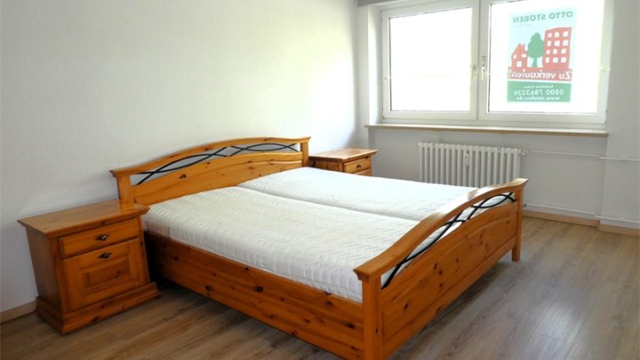 KIEL-ELLERBEK: Bezugsfreie und toll renovierte 3-Zimmer-ETW mit Balkon OTTO STÖBEN GMBH