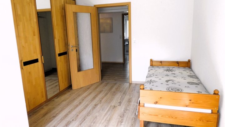 KIEL-ELLERBEK: Bezugsfreie und toll renovierte 3-Zimmer-ETW mit Balkon OTTO STÖBEN GMBH