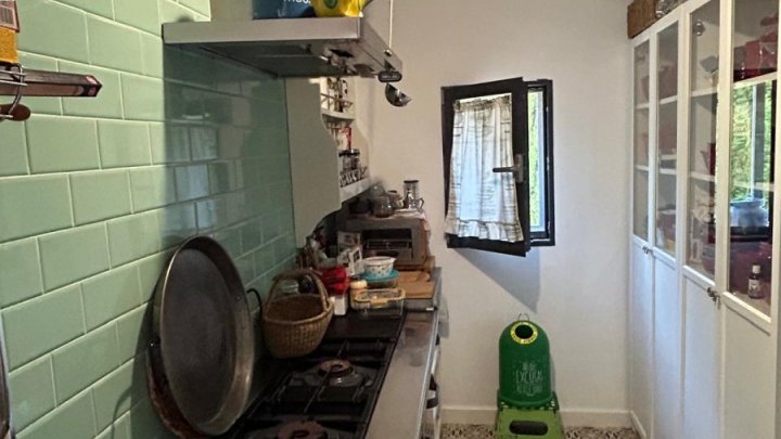 Schöne komplett und hochwertig renovierte Steinfassaden Finca mit Pool, Garagen u. vielen Extras